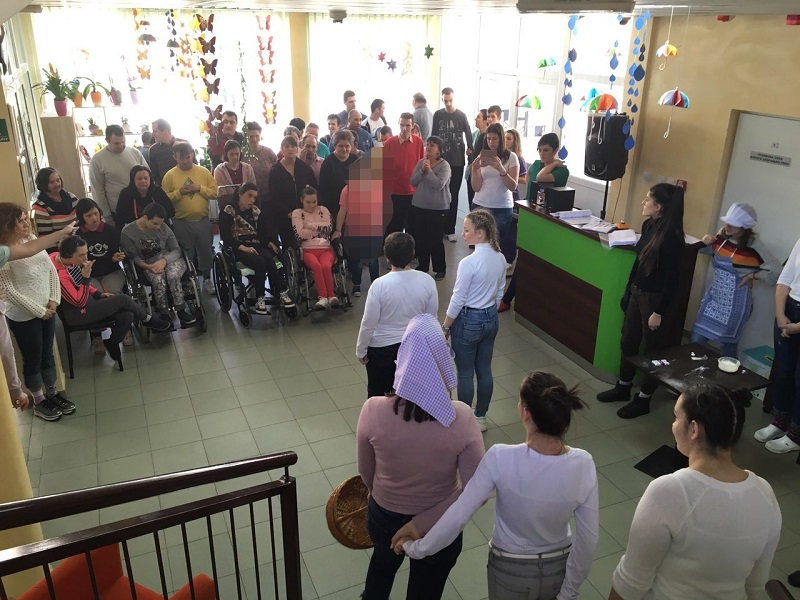 Ученици Медицинске школе посетили Зрачак