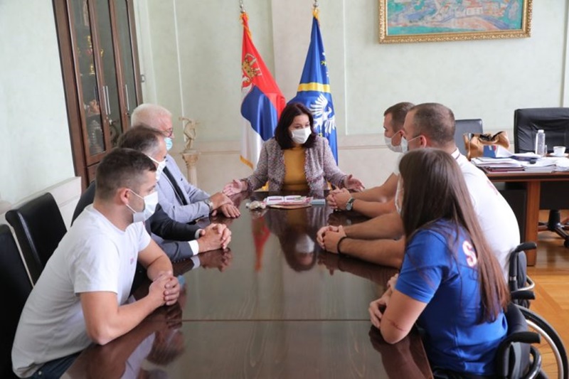 Ужички параатлетичари на пријему код градоначелнице града на Ђетињи