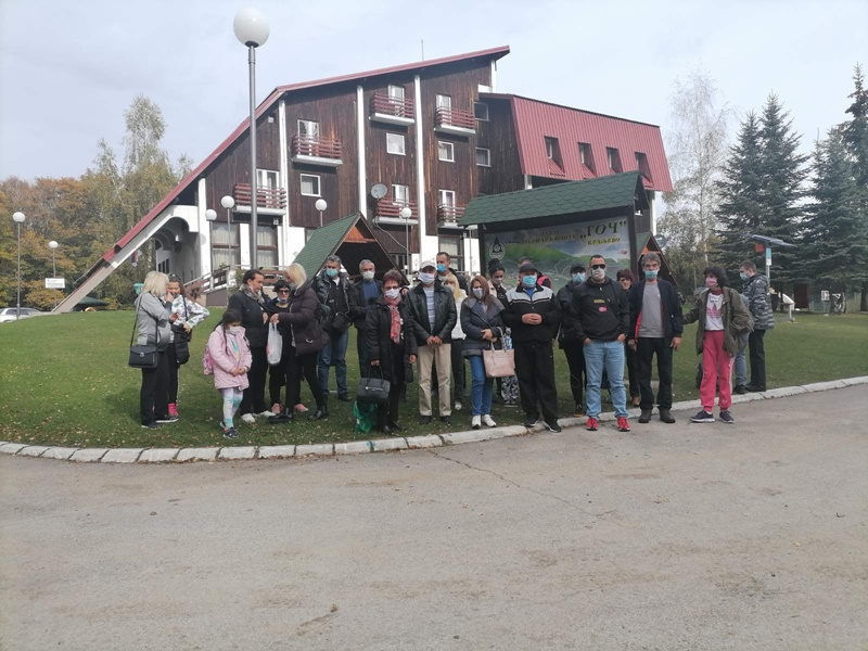 После скоро годину дана чланови Савеза слепих били на излету