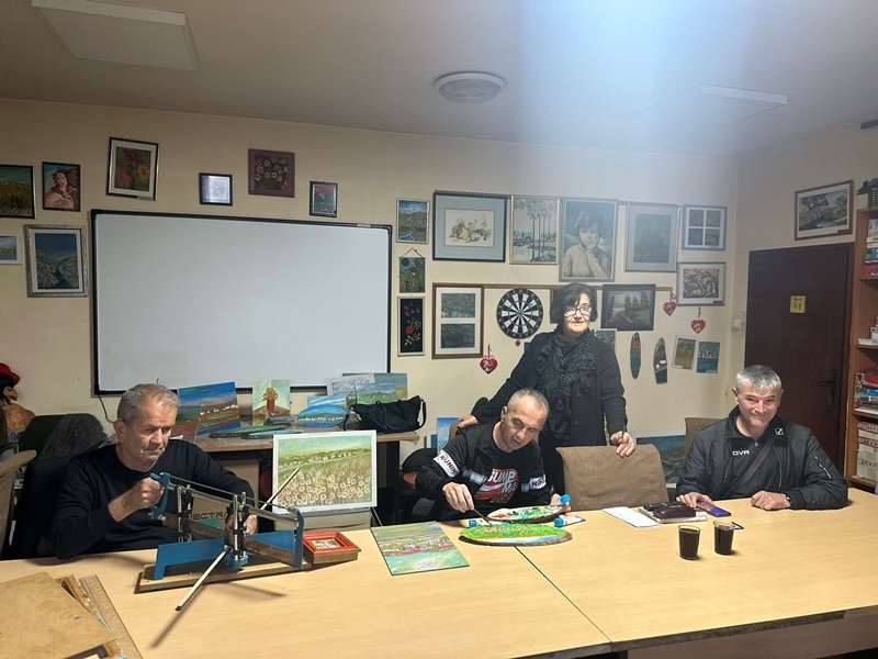 Лагана креативност као што је рад на сликама значајно доприноси бољитку у психофизичком здрављу особа са инвалидитетом