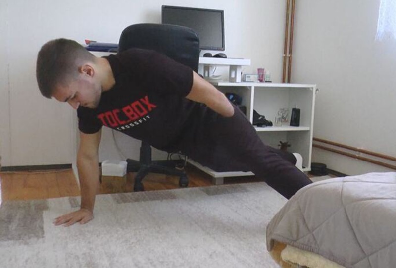 Србин поново оборио Гинисов рекорд: Давор из Љига рођен без шаке, али руши све предрасуде